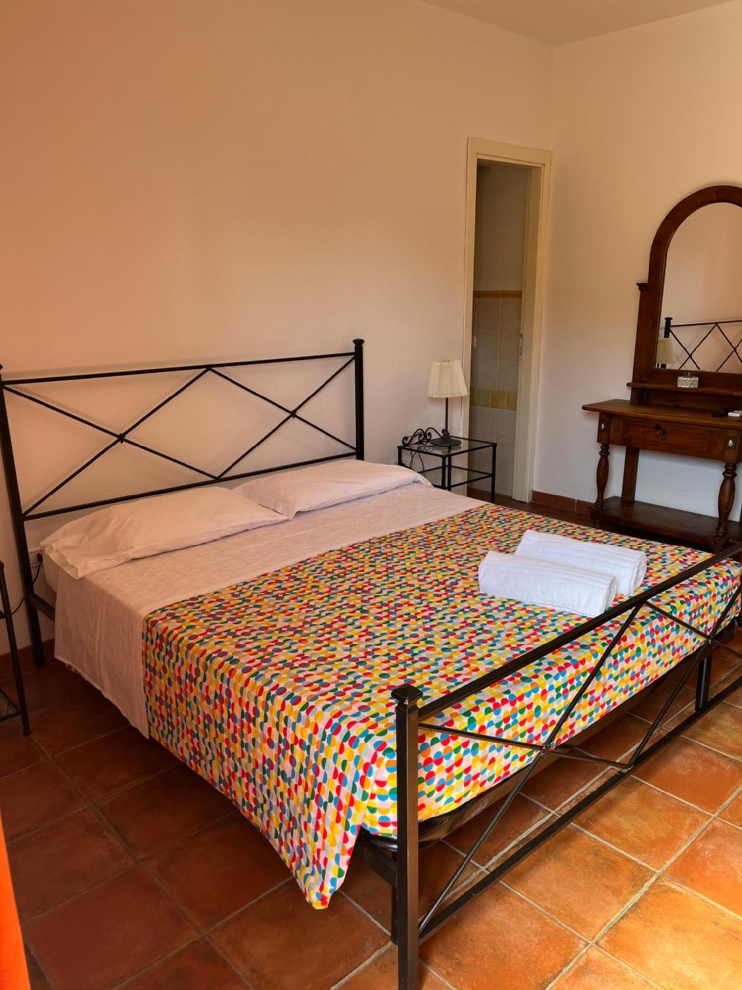 Agriturismo Le Folaghe แตร์ราชินา ภายนอก รูปภาพ